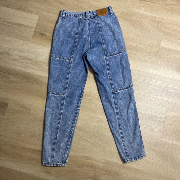 Levi’s Premium Mom Jean Size 24 Blue Faded Wash High Waisted Seam Details - Picture 2 of 11